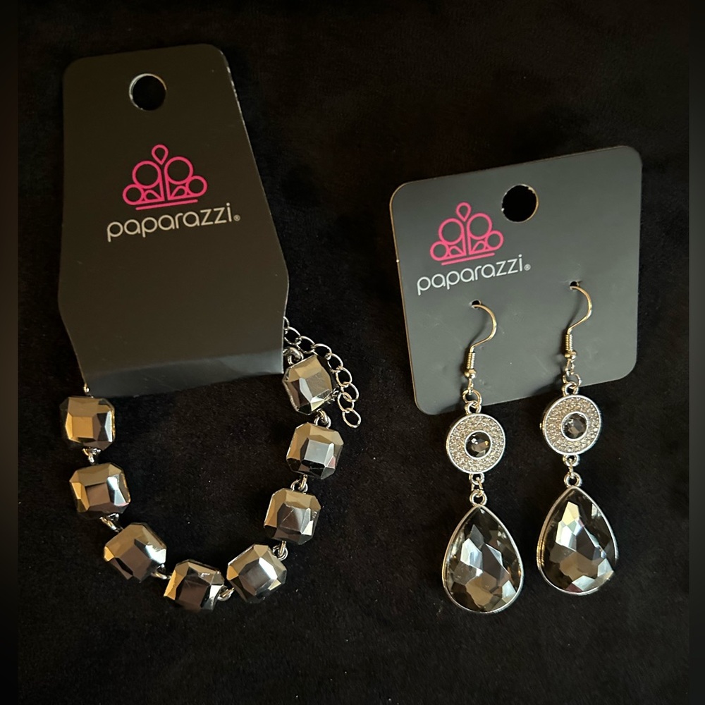 Paparazzi earring and bracelet set